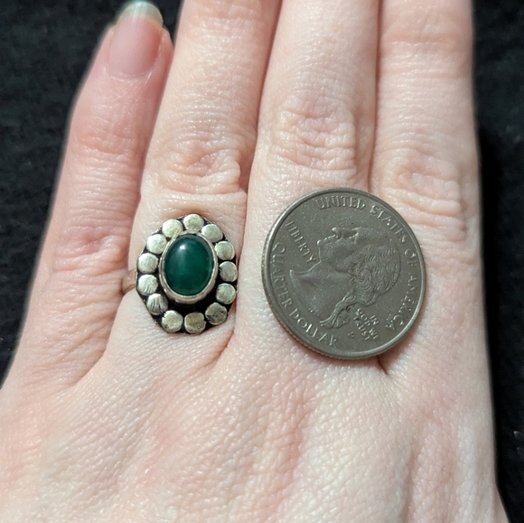 Sterling Silver Green Agate Gemstone Dainty Delicate Statement Ring - Size 6.5 - Picture 4 of 7